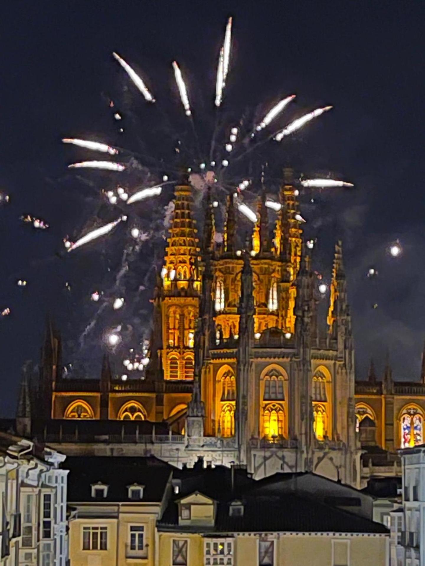 Atuaire Home Preciosa Vivienda Vistas A La Catedral Parking Incluido Burgo 외부 사진